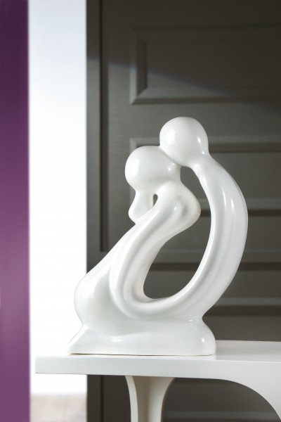 Gilde Skulptur Francis Paar "Der Kuss" kniend, 42 cm, wei&szlig;-glasiert